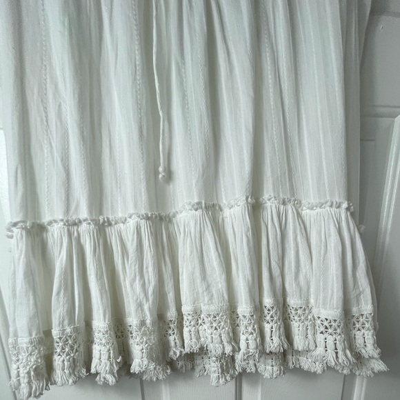 Sleeveless white tunic top NWT - Picture 9 of 10